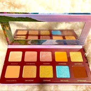 Brand New Wanderess Escape Eyeshadow Palette